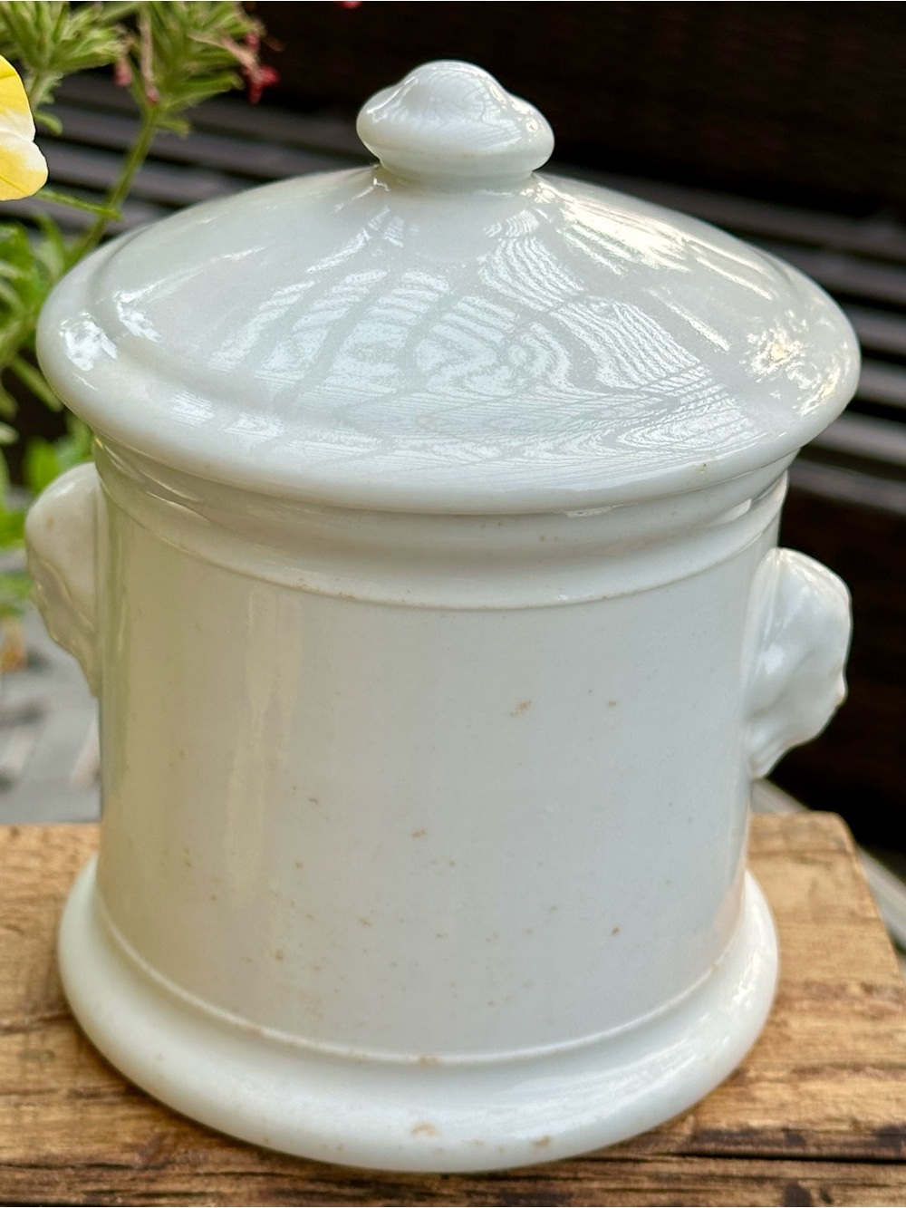 Vintage K T and K China Lidded Jar Cherub Face White Vanity Trinket Jar - Picture 5 of 11